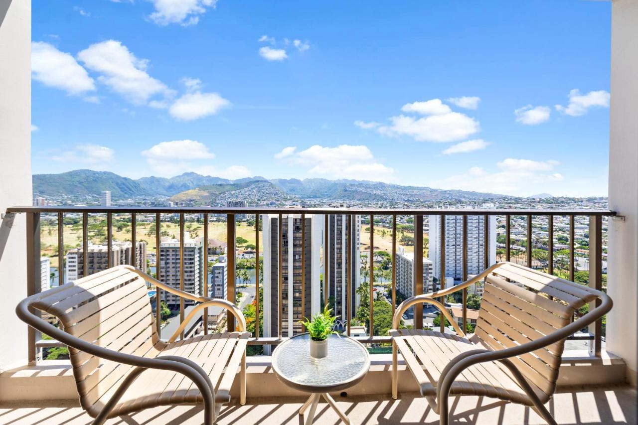 Stunning Mountain View Condo, Near Beach With Parking Honolulu Exterior foto